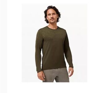 Lululemon Metal Vent Top XXL